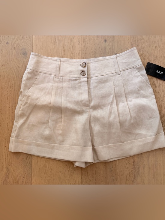 Julio Pants - Julio Cream Linen Blend Pleated Shorts